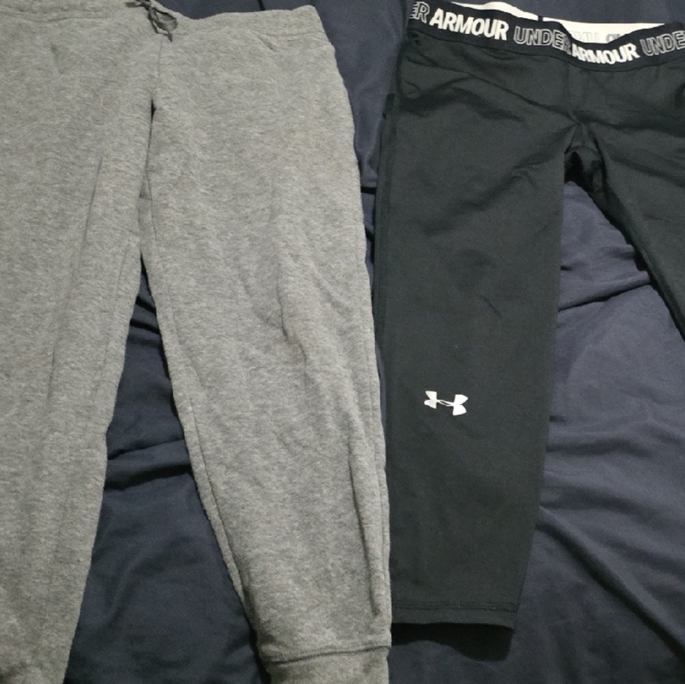 Lot Of Under Armour Black Leggings and Charcoal Sweatpant Joggers Girl Size 12